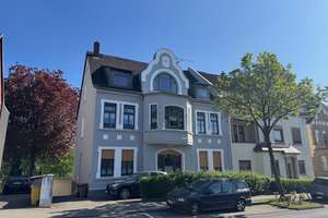 Stilvolle Wohnung im 1. Obergeschoß in Jugendstilvilla!