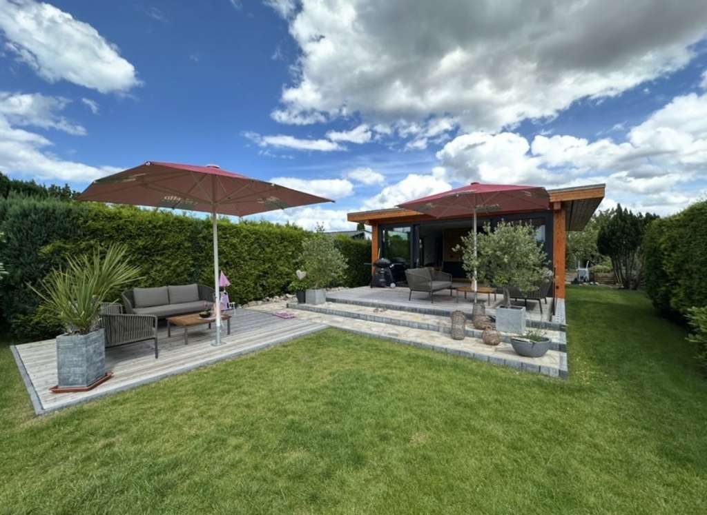 Immobilie in Loissin - Bali-Style am Loissiner Bodden - Exklusiver Ferienbungalow mit Urlaubsfeeling - Bild 0