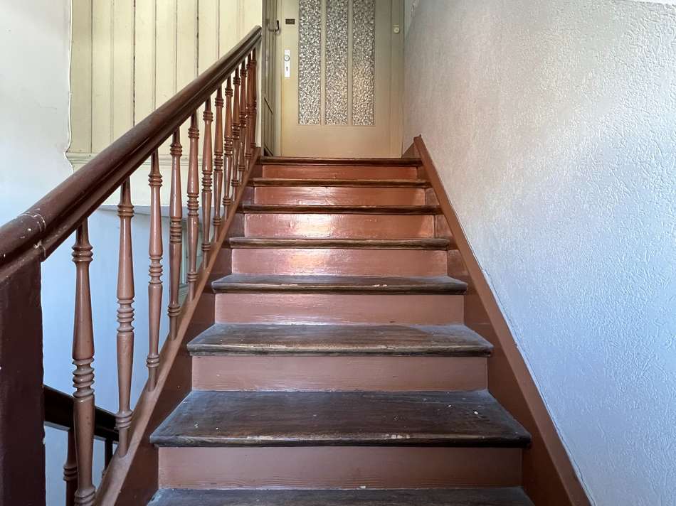 Treppe zum Dachgeschoss
