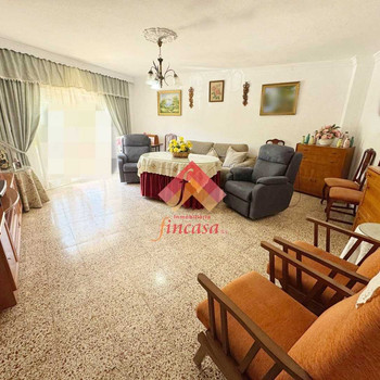 WOHNUNG MIT SPEKTAKULÄREM BLICK IN SAN RAFAEL ZU VERKAUFEN