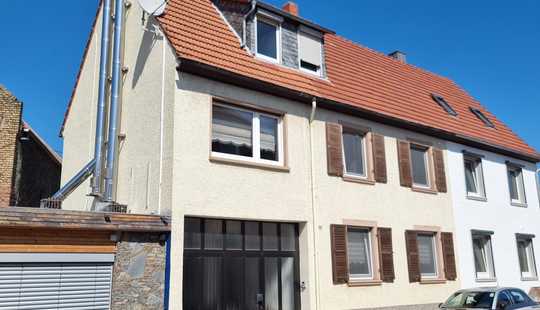 Bild von Doppelhaushälfte Neben mit Gaststätte