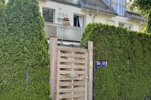 Lichtdurchflutetes Reihenmittelhaus (Bj. 2012), 124 m², Garage & Dachterrasse in München-Riem