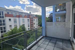 Wiesbaden-Biebrich: Stilvolle 3-Zimmer-Wohnung unweit des Rheinufers