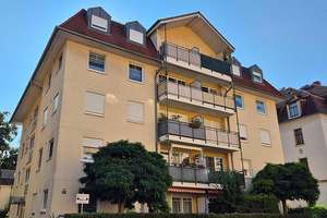 Schicke 3 Zimmer Wohnung im Dachgeschoss mit Balkon – Deubener Straße 33, 1159 Löbtau-Süd, Dresden – Vorschaubild 1