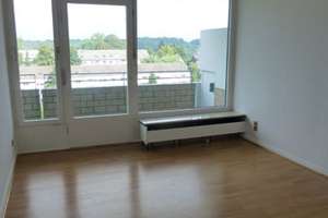 3 oder 4-Zimmer Wohnung im 10. OG mit Balkon in Wuppertal-Uellendahl-Katernberg – In den Siepen 30, 42109 Uellendahl-Katernberg, Wuppertal – Vorschaubild 2