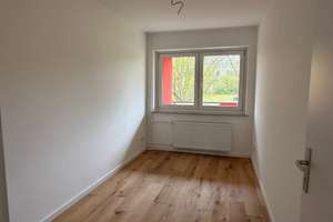 3-Zimmer-Wohnung mit großzügiger Loggia & inkl. Keller in Hamburg-Eißendorf – Strucksbarg 53, 21077 Eißendorf, Hamburg – Vorschaubild 14