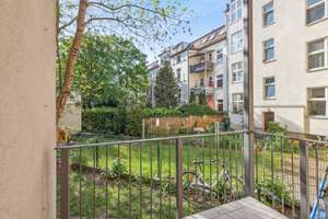 Ihr Wohntraum in Möckern: Sanierter Altbau mit EBK & Balkon ins Grüne – Toskastraße 3, 4159 Möckern, Leipzig – Vorschaubild 1