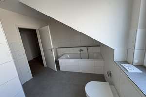 Attraktive 4-Zimmer-Doppelhaushälfte mit EBK in Braunschweig Volkmarode – Berliner Heerstraße 8d, 38104 Volkmarode, Braunschweig – Vorschaubild 9