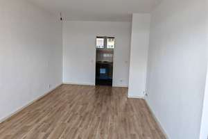 1,5 ZW STUDIO NEU GESTRICHEN BALKON EBK BAD LAUF NAH UNI KLINIK ROSSMANN REWE EIFLER TEDI PENNY ÖVNP – Güntherstr 19, 60528 Niederrad, Frankfurt am Main – Vorschaubild 4