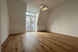 „MÜNCHEN-HAIDHAUSEN: Dachgeschoss-Highlight mit WOW-Faktor – absolute Seltenheit!“ – Die vollständige Adresse der Immobilie erhältst du vom Anbieter., 81667 Haidhausen Süd, München – Vorschaubild 9