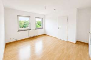 Sofort beziehbar! Großzügige 3 Zimmer-Wohnung mit Balkon in Citywohnlage! – 70376 Neckarvorstadt, Stuttgart – Vorschaubild 4