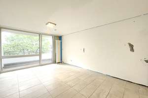 Helle 1 Zi.-Whg. mit West-Balkon  direkt an der "Macherei" in Berg am Laim, auch renoviert erwerbbar