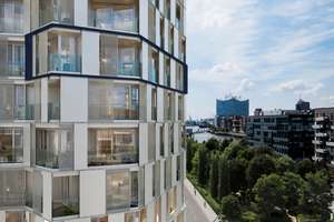 Urbanes Cityapartment mit spektakulärem Blick auf die Innenstadt, Speicherstadt und Rathaus/THE LYTE
