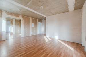 Nur wenige Schritte zum Müggelsee: Helle 2-Zimmer-Dachgeschosswohnung mit Loggia – bezugsfre – Die vollständige Adresse der Immobilie erhältst du vom Anbieter., 12587 Friedrichshagen, Berlin – Vorschaubild 6
