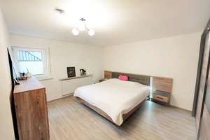 Top-modernisiertes Einfamilienhaus (RH) mit Einliegerwohnung in schöner Coburger Stadtlage – Die vollständige Adresse der Immobilie erhältst du vom Anbieter., 96450 Mitte, Coburg – Vorschaubild 12