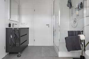 Stilvolle Maisonettewohnung mit Galerie, Panoramafenster und privatem Aufzug – Die vollständige Adresse der Immobilie erhältst du vom Anbieter., 85049 Mitte, Ingolstadt – Vorschaubild 26
