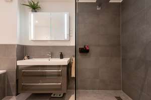 Property thumbnail 11