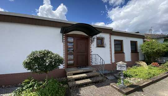 Bild von *NEU* WOHNEN AUF EINER EBENE! EINE SELTENE GELEGENHEIT BUNGALOW IN RUHIGER LAGE!