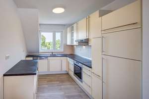 Über den Dächern wohnen – stilvolle Maisonette mit Galerie, Loggia und besonderem Raumgefühl – Die vollständige Adresse der Immobilie erhältst du vom Anbieter., 81377 Am Waldfriedhof, München – Vorschaubild 3