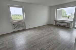 ***WBS notwendig*** Helle 3-Raum-Wohnungim 7. Stock mit Balkon in Iserlohn, Bieler Straße – Bieler Straße 81, 58638 Iserlohn-Mitte, Iserlohn – Vorschaubild 1