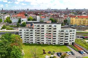 2 Zimmer Wohnung mit großem Balkon in Berlin Westend