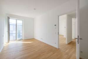 2-Zimmer-Penthouse mit Spreeblick nahe Warschauer Straße – Die vollständige Adresse der Immobilie erhältst du vom Anbieter., 10243 Friedrichshain, Berlin – Vorschaubild 5
