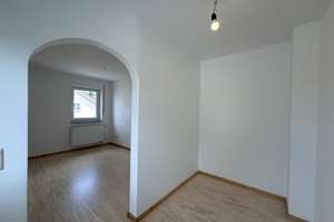 Stilvoll wohnen in Augsburg-Kriegshaber – freistehendes Einfamilienhaus mit Kamin & Designküche – Emily-Balch Straße 7, 86156 Kriegshaber, Augsburg – Vorschaubild 27