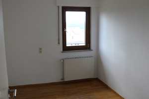 Günstiges 8-Zimmer-Reihenendhaus mit gehobener Innenausstattung und EBK in Heidenheim an der Brenz – Walkürenweg 34, 89518 Heidenheim (Kreis) – Vorschaubild 14