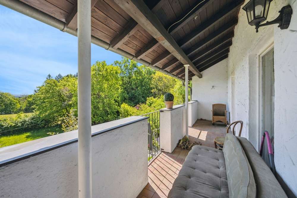 Immobilie in Icking - EFH mit ELW in Icking mit Garten / 7 Zimmer / ca. 915 m² Grundstück - Bild 10