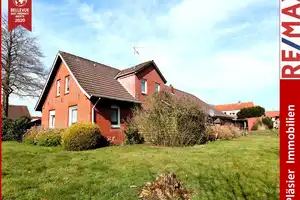 Sanierungsbedürftiges Fehnhaus in Warsingsfehn * Grundstückswert 184.800,- Euro * 2 WE * – Leer (Kreis) – Vorschaubild 1