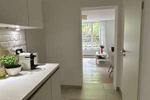 Helle, schöne, teilmöblierte 1-Zimmer-Souterrain-Wohnung in Riehl zw. Zoo & Flora – Die vollständige Adresse der Immobilie erhältst du vom Anbieter., 50735 Riehl, Köln – Vorschaubild 3