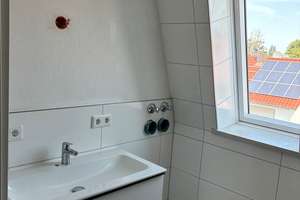 Stilvoll modernisiert: 2-Zimmer-Dachgeschosswohnung in Weißenhorn – Lenbachstraße 7, 89264 Weißenhorn – Vorschaubild 7