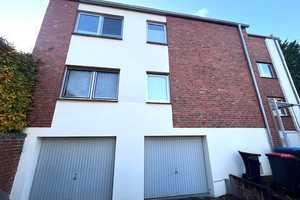 Aachen-Beverau: gepflegtes MFH in ruhiger Lage mit 5 WE - ca. 312 m² - Garten - Balkone - Garagen – Im Grüntal 48, 52066 Aachen – Vorschaubild 2