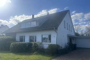 Viel Raum für Ideen: Zweifamilienhaus mit Garten und Balkon in Herford  – Die vollständige Adresse der Immobilie erhältst du vom Anbieter., 32049 Herford – Vorschaubild 4