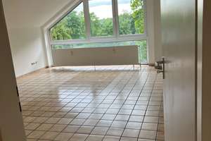 Viel Platz für den Alltag: 4-Zimmer-Wohnung in Duisburg-Obermeiderich