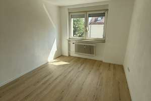 Frisch saniert, ruhig, grün: 3-Zimmer-Wohnung in Maxfeld sucht neue Bewohner – Attinghausenstraße 15, 90409 Maxfeld, Nürnberg – Vorschaubild 9