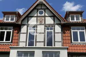 Historie trifft Moderne: Stilvolle Villa mit Stallungen und Traumgrundstück – Uelzen (Kreis) – Vorschaubild 2
