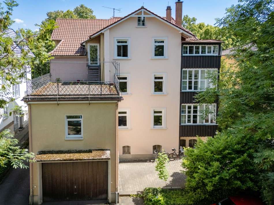 Mit Garage, Dachterrasse und B