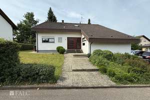Kapitalanleger: Großes und ruhig gelegenes 2 Familien Haus + Schöner großer Garten – Pfuserweg 2, 72160 Horb am Neckar – Vorschaubild 2