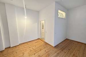 Wohnen am Paul-Lincke-Ufer: Stilvolle Altbauwohnung in Top-Lage – bezugsfrei! – Liegnitzer Str. 23, 10999 Kreuzberg, Berlin – Vorschaubild 6