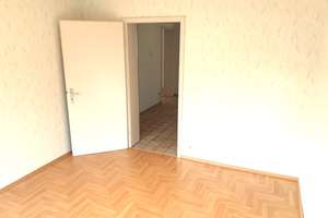 3 FAMILIENHAUS IN SEHR BEGEHRTER LAGE VON REICHENBACH IN EINER SACKGASSE... – Die vollständige Adresse der Immobilie erhältst du vom Anbieter., 76337 Waldbronn – Vorschaubild 10