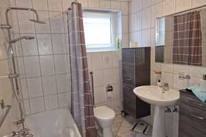 Zwei- bis Drei-Familienhaus
360 m² + 2 Sonnenterrassen +
2 Balkone + 3 Zusatz-Öfen +
Grün + Ruhig – Bayreuth (Kreis) – Vorschaubild 30