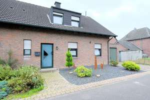 Große Doppelhaushälfte mit Garage in ruhiger Lage – Die vollständige Adresse der Immobilie erhältst du vom Anbieter., 47574 Goch – Vorschaubild 2