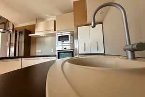Modernisiertes & luxuriöses Mehrgenerationenhaus mit 2 Einbauküchen, Kamin und Fernblick – Main-Taunus-Kreis – Vorschaubild 4