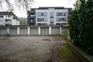 Nähe Bahnhof Solingen-Ohligs: MFH mit Nebengebäude, Garten und 13 Garagen – Die vollständige Adresse der Immobilie erhältst du vom Anbieter., 42697 Ohligs/Aufderhöhe/Merscheid, Solingen – Vorschaubild 8