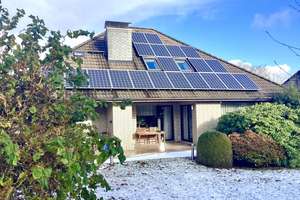 Vielseitiges "Energiewunder" – Die vollständige Adresse der Immobilie erhältst du vom Anbieter., 27478 Cuxhaven – Vorschaubild 1