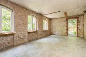 Charmante denkmalgeschützte Remise mit eigenem Garten – einzigartiges Wohnen mitten in Steglitz – Die vollständige Adresse der Immobilie erhältst du vom Anbieter., 12165 Steglitz, Berlin – Vorschaubild 4