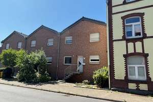 Hochwertiges und gemütliches Einfamilienreihenhaus mit Garage in Düsseldorf zu verkaufen