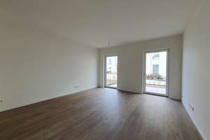 geräumige 2-Zimmer-Wohnung mit Balkon, Vollbad, Einbauküche, Stellplatz