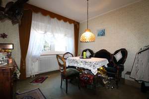 Geräumiges Einfamilienhaus am Ortsrand auf großzügigem Grundstück – Die vollständige Adresse der Immobilie erhältst du vom Anbieter., 91617 Oberdachstetten – Vorschaubild 4